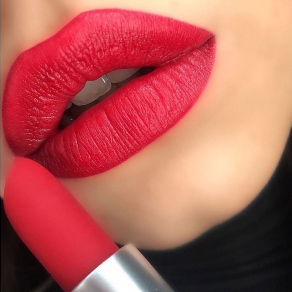 NIB Mac Lipstick Werk, Werk, Werk